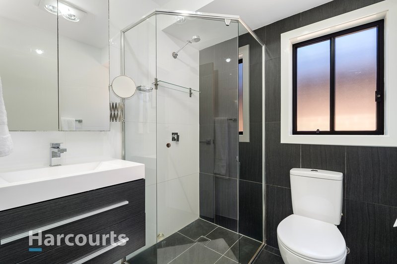 Photo - 7A Coonawarra Drive, St Clair NSW 2759 - Image 6