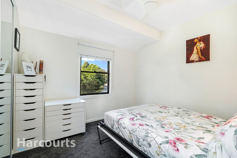 Photo - 7A Coonawarra Drive, St Clair NSW 2759 - Image 8