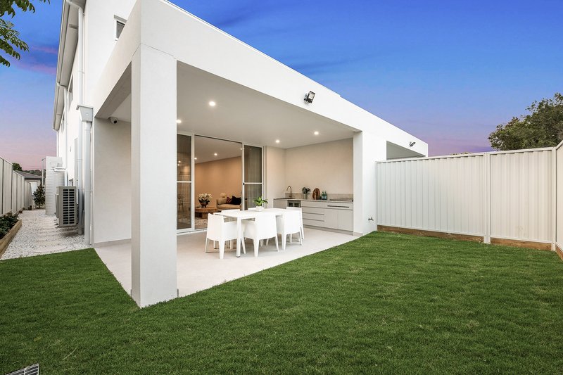 Photo - 7A Dernancourt Parade, Milperra NSW 2214 - Image 9
