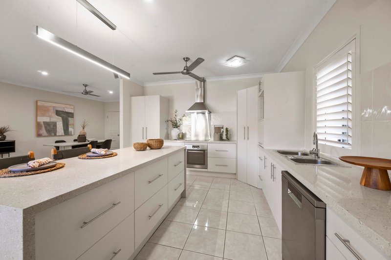 Photo - 7A Edwards Street, West End QLD 4810 - Image 2
