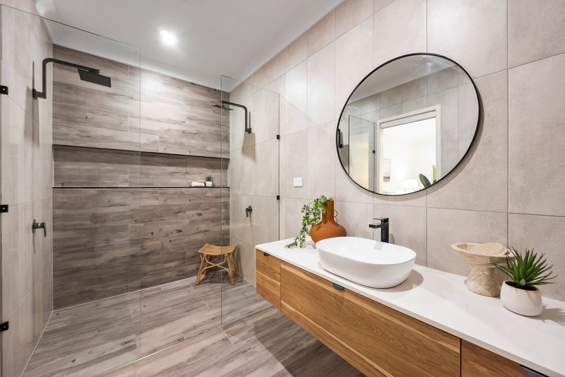 Photo - 7A Edwards Street, West End QLD 4810 - Image 7