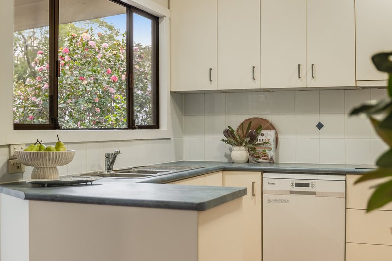 Photo - 7A Garde Street, Centenary Heights QLD 4350 - Image 9