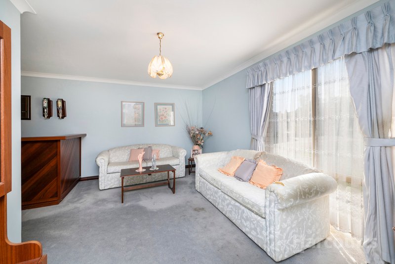 Photo - 7a Gould Place, Marangaroo WA 6064 - Image 5