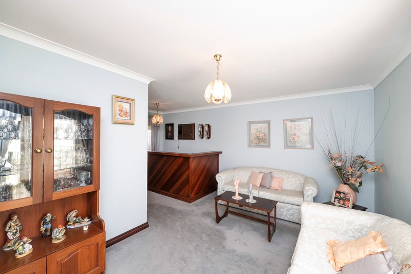 Photo - 7a Gould Place, Marangaroo WA 6064 - Image 6