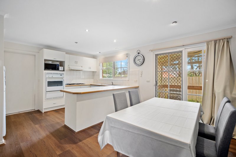 Photo - 7A Gwyn Crescent, Boronia VIC 3155 - Image 2