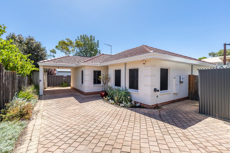 Photo - 7a Highlands Road, North Perth WA 6006 - Image 2