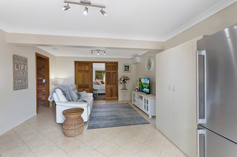 Photo - 7a Holmes Road, Terrigal NSW 2260 - Image 10