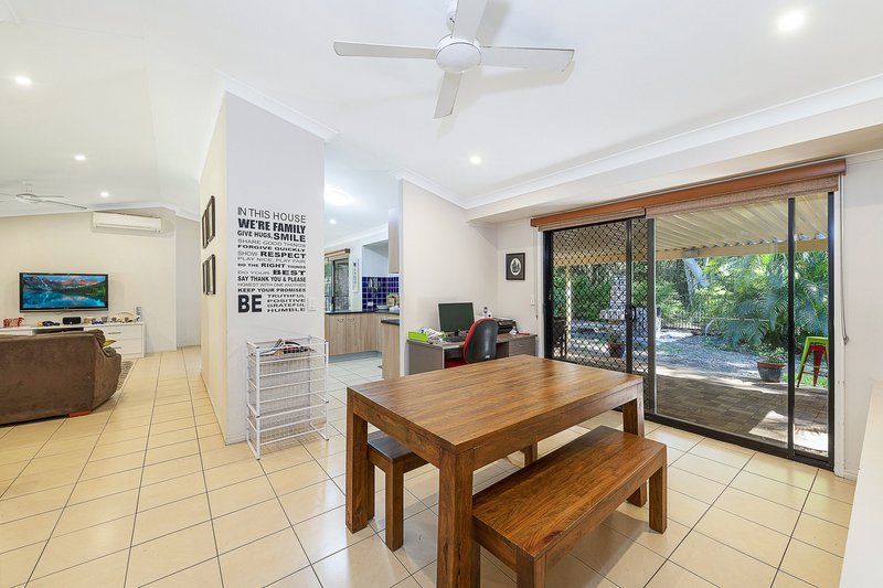 Photo - 7A Kentia Ave , Moore Park Beach QLD 4670 - Image 8