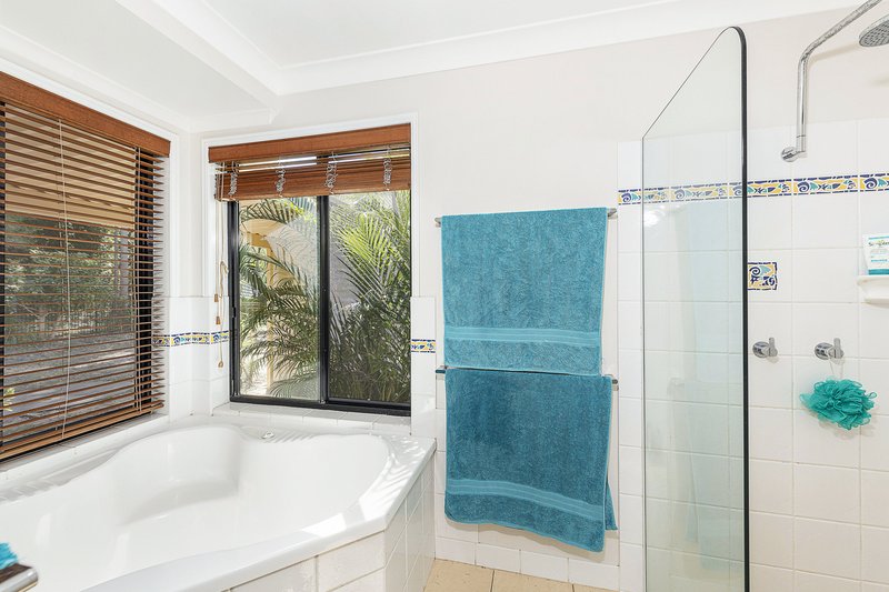 Photo - 7A Kentia Ave , Moore Park Beach QLD 4670 - Image 11