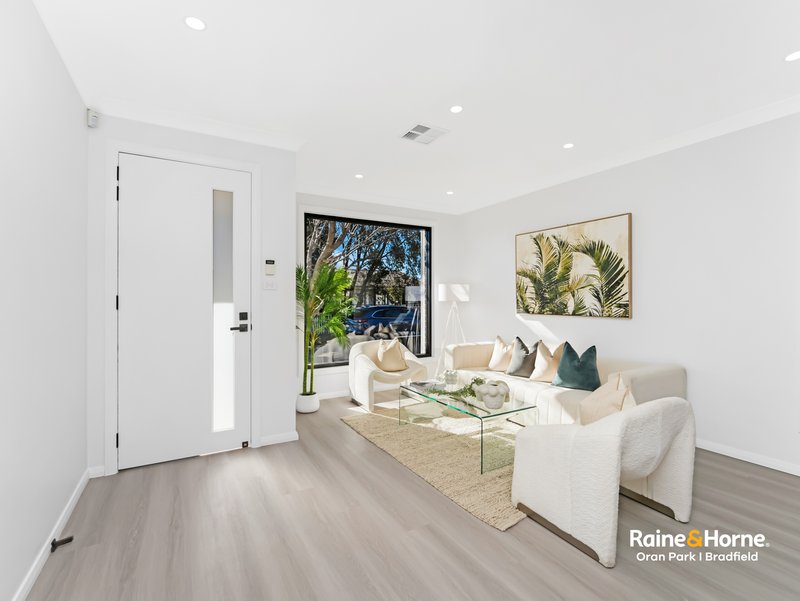 Photo - 7A Maitland Way, Airds NSW 2560 - Image 3