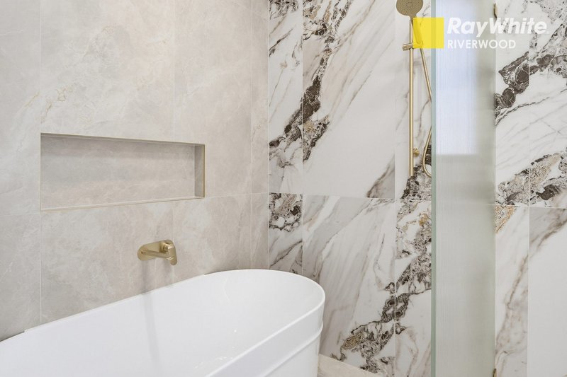 Photo - 7A Mountview Avenue, Beverly Hills NSW 2209 - Image 4