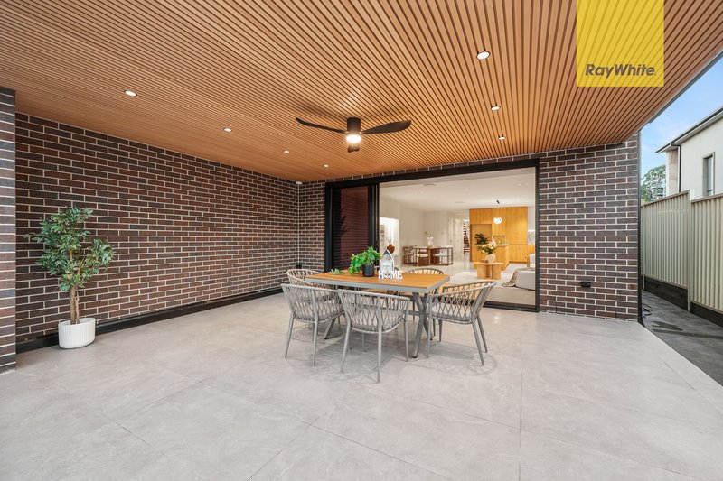 Photo - 7A Pindari Crescent, South Wentworthville NSW 2145 - Image 2