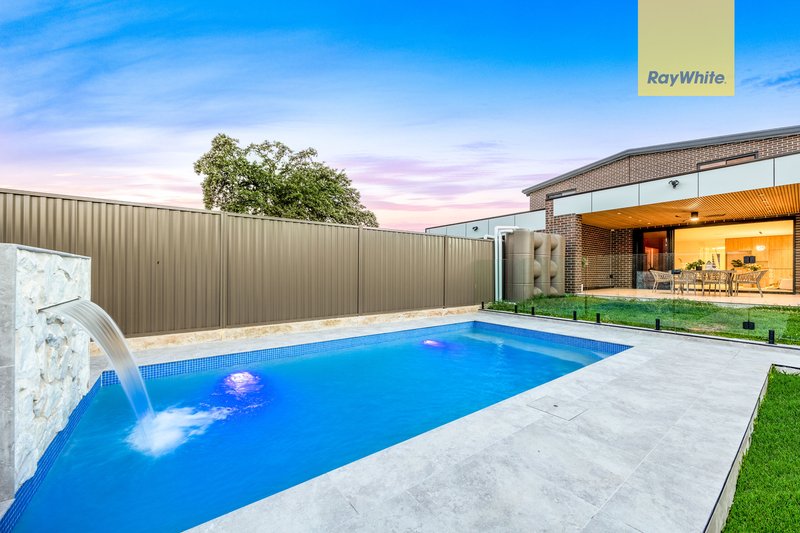 Photo - 7A Pindari Crescent, South Wentworthville NSW 2145 - Image 4