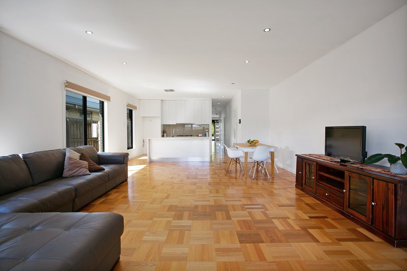 Photo - 7A Ridge Road, Oak Park VIC 3046 - Image 3