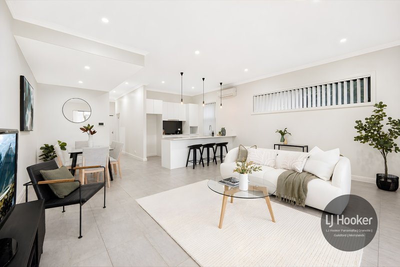 Photo - 7a Robyn Street, Woodpark NSW 2164 - Image 4