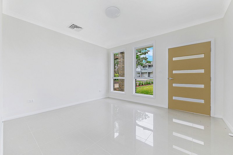 Photo - 7A Scott Street, Toongabbie NSW 2146 - Image 4