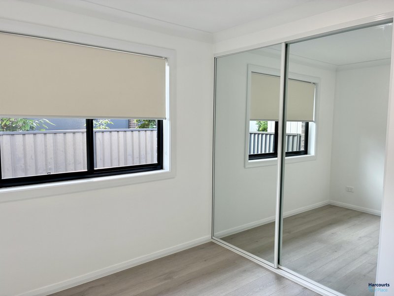Photo - 7A Summer Hill Place, St Clair NSW 2759 - Image 5