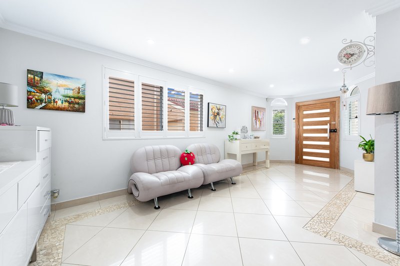 Photo - 7A Third Avenue, Condell Park NSW 2200 - Image 3