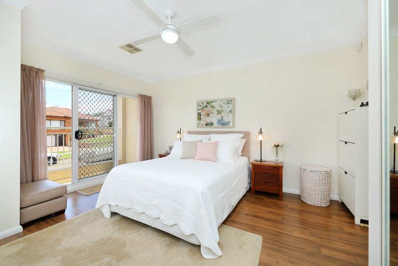 Photo - 7A Tournay Street, Peakhurst NSW 2210 - Image 6