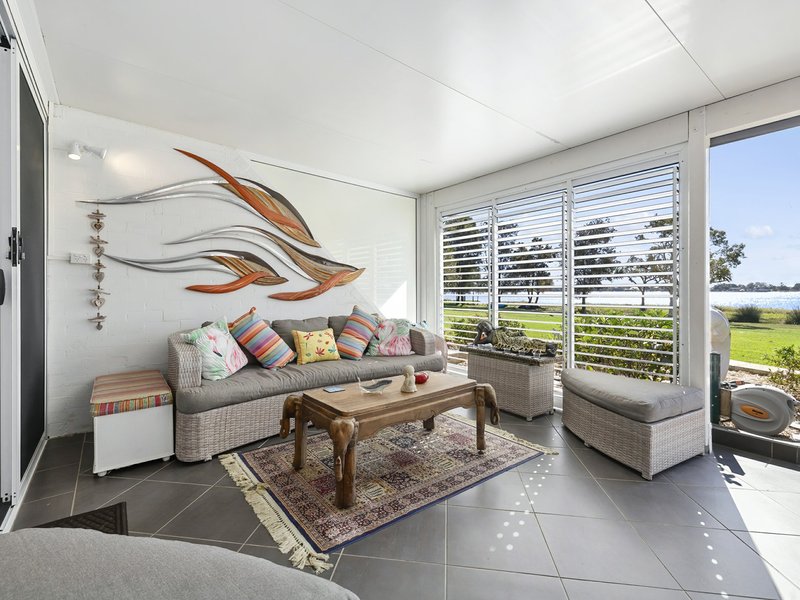 Photo - 7A/16 Spinnaker Drive, Sandstone Point QLD 4511 - Image 4