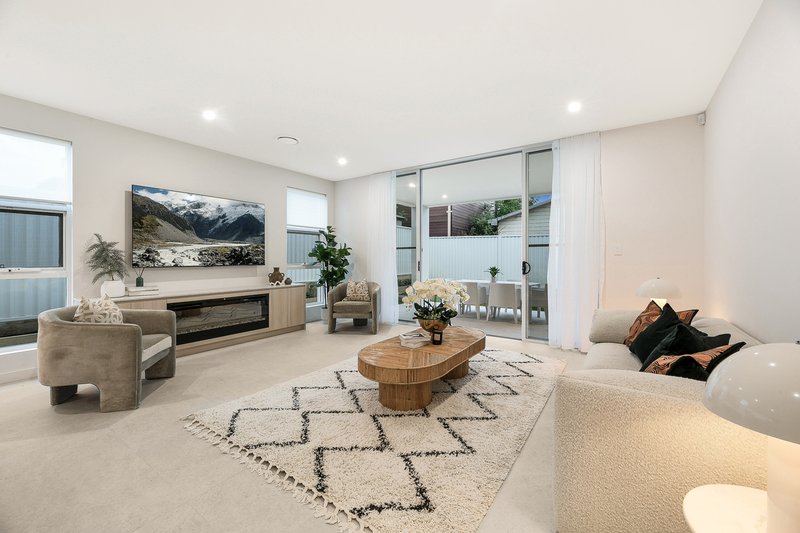 Photo - 7B Dernancourt Parade, Milperra NSW 2214 - Image 2