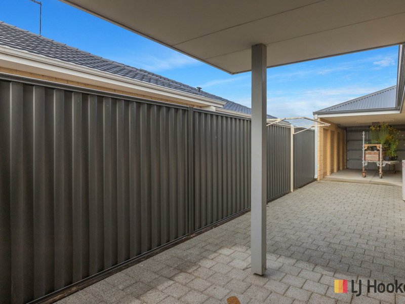 Photo - 7b Fallon Place, Seville Grove WA 6112 - Image 5