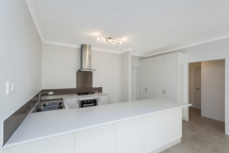 Photo - 7B Hartfield Road, Forrestfield WA 6058 - Image 8