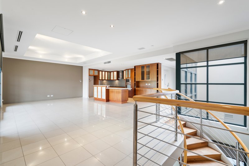 Photo - 7B Moreau Mews, Applecross WA 6153 - Image 7