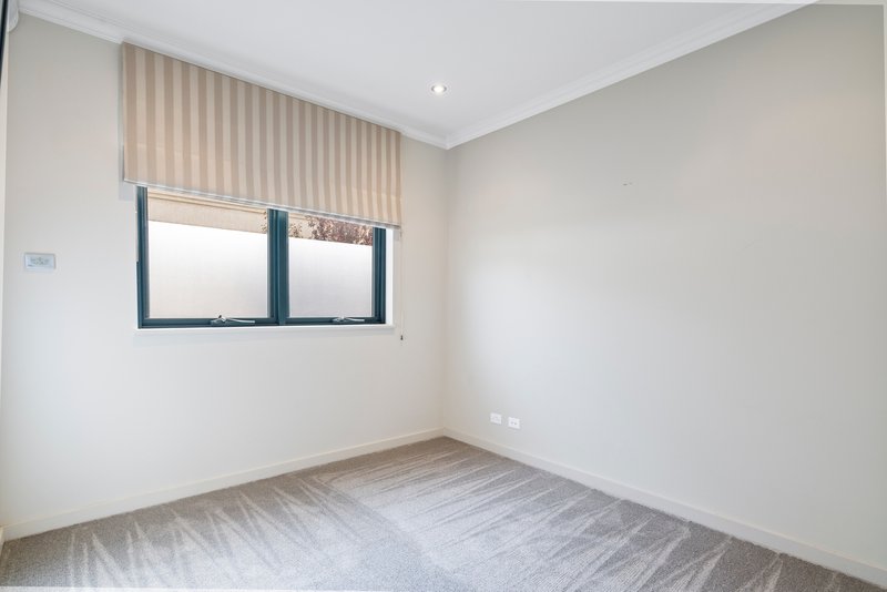 Photo - 7B Moreau Mews, Applecross WA 6153 - Image 18
