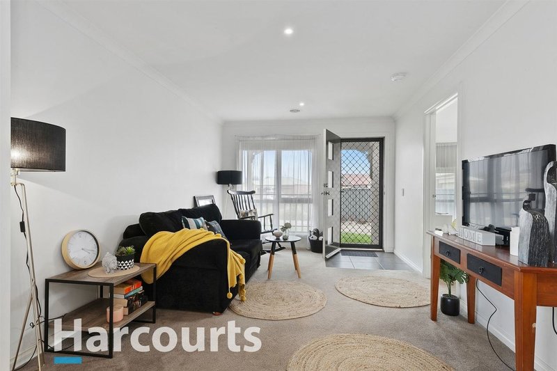 Photo - 7b Rachel Court, Sebastopol VIC 3356 - Image 3