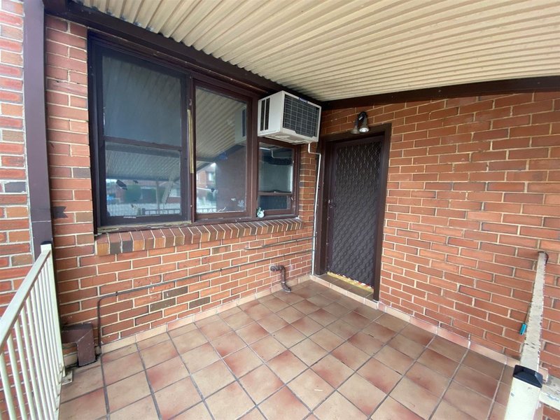 Photo - 7B Surrey Street, Blacktown NSW 2148 - Image 2