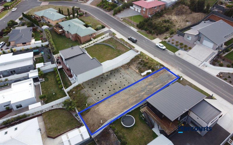 Photo - 7B Tatiana Close, Devonport TAS 7310 - Image 3