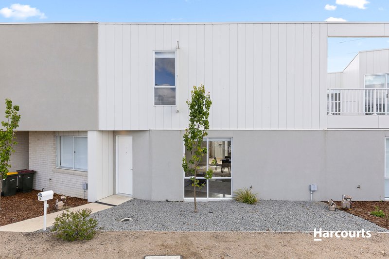 7B Tova Avenue, Bell Post Hill VIC 3215