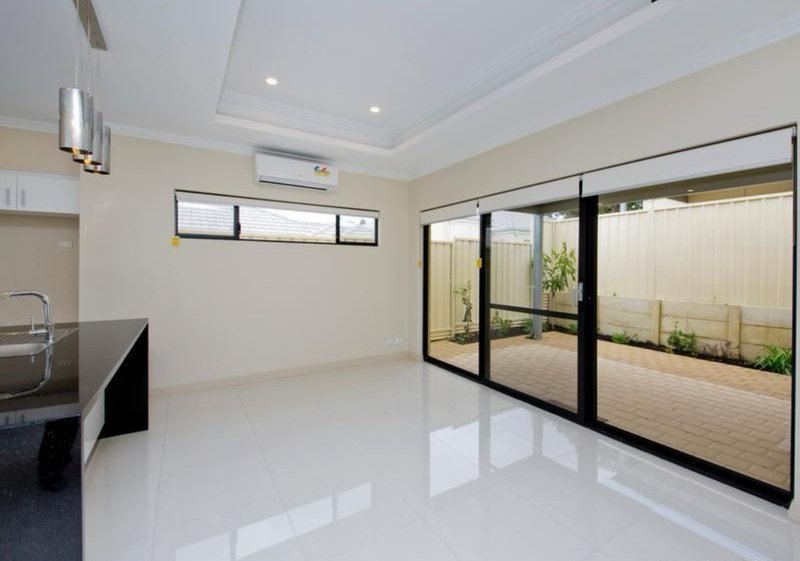 Photo - 7B Wittering Crescent, Balga WA 6061 - Image 2