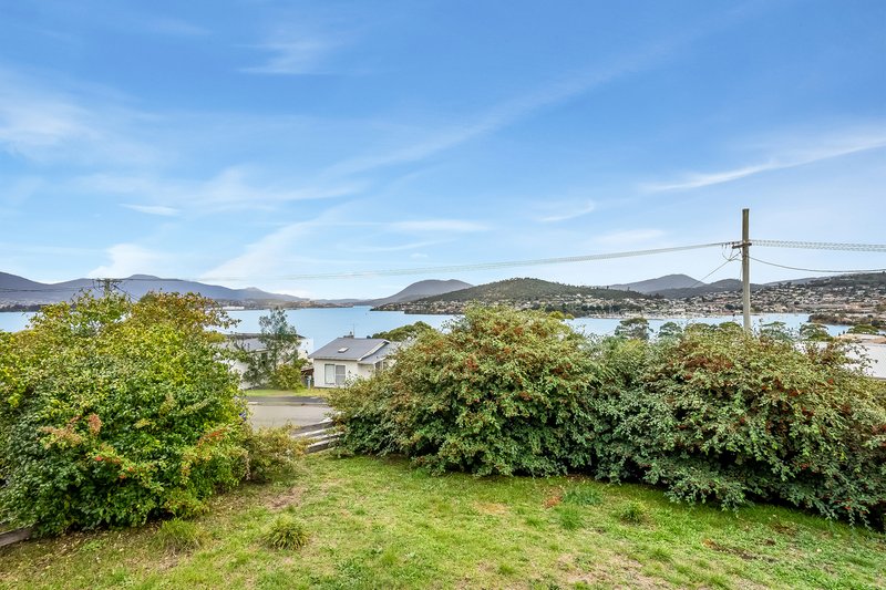 Photo - 7C Chatsworth Street, Rose Bay TAS 7015 - Image 9