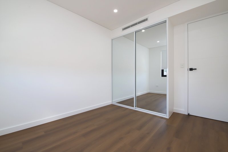 Photo - 7C Kawana Street, Bass Hill NSW 2197 - Image 6