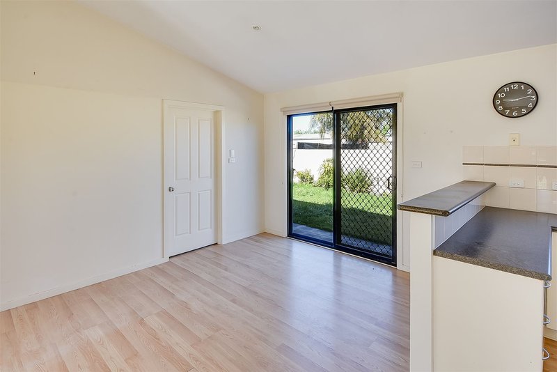 Photo - 7c Valentine Avenue, Horsham VIC 3400 - Image 3