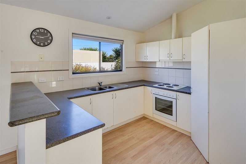 Photo - 7c Valentine Avenue, Horsham VIC 3400 - Image 4