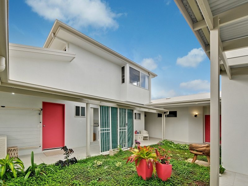 Photo - 8-10 Heslop Place, Burnside QLD 4560 - Image 3