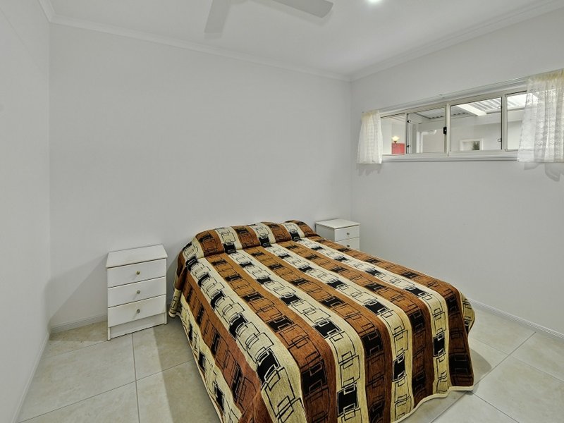 Photo - 8-10 Heslop Place, Burnside QLD 4560 - Image 9