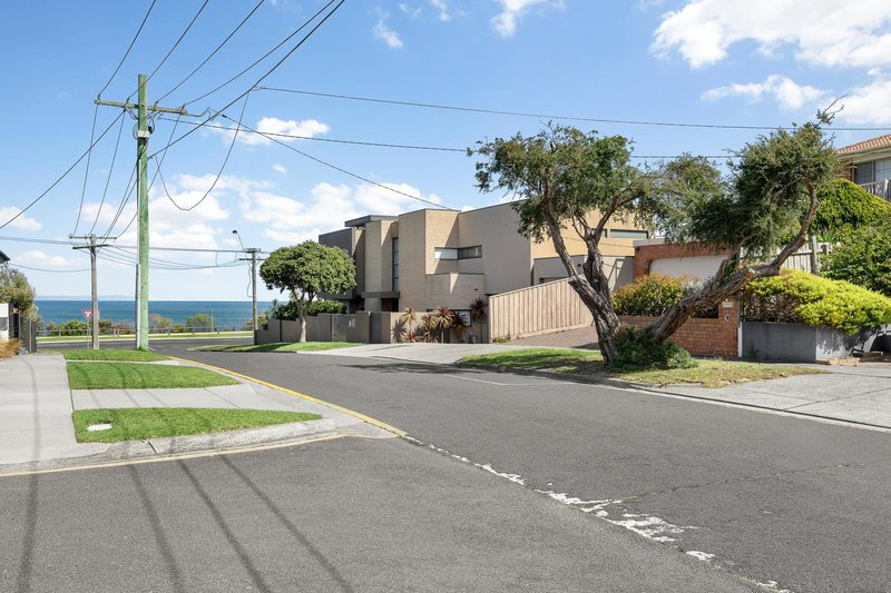 Photo - 8-10 Sea Parade, Mentone VIC 3194 - Image 7