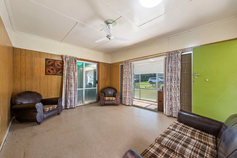 Photo - 8-12 Sterling Street, Southbrook QLD 4363 - Image 5