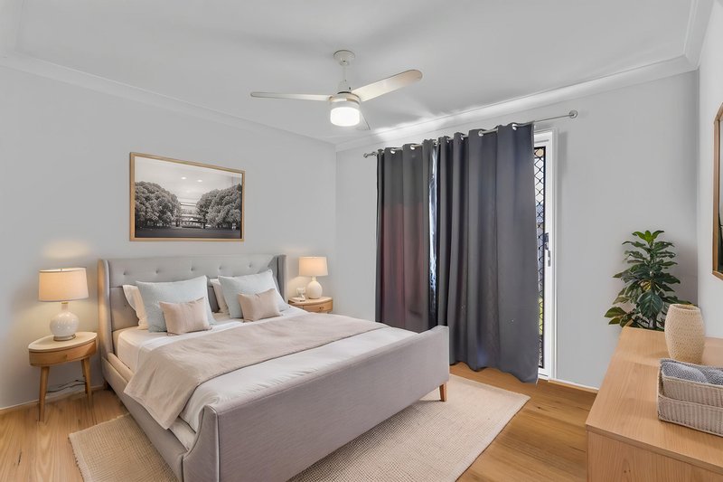 Photo - 8 & 8A Barker Close, Goodna QLD 4300 - Image 12