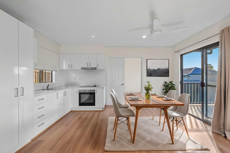 Photo - 8 & 8A Barker Close, Goodna QLD 4300 - Image 19