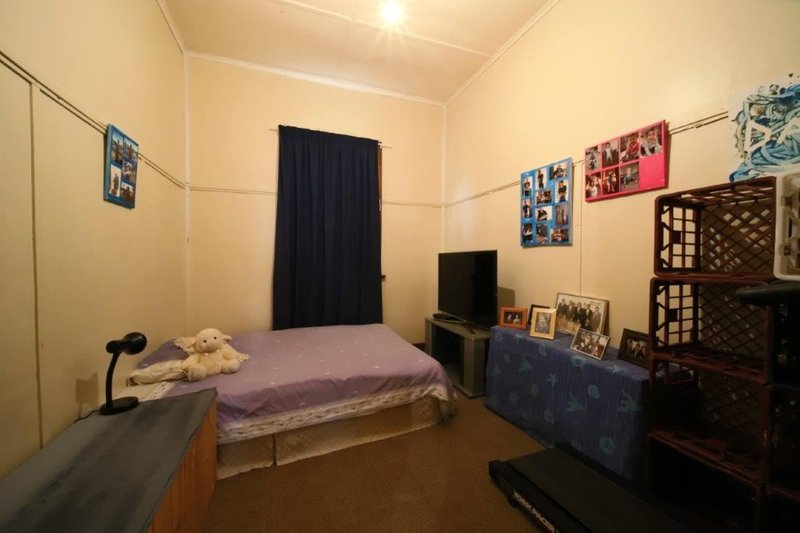 Photo - 8-8A Dalmeny Street, Rosebery TAS 7470 - Image 6