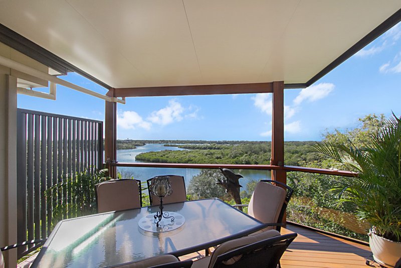 Photo - 8 / 9 Fairway Drive, Banora Point NSW 2486 - Image 4