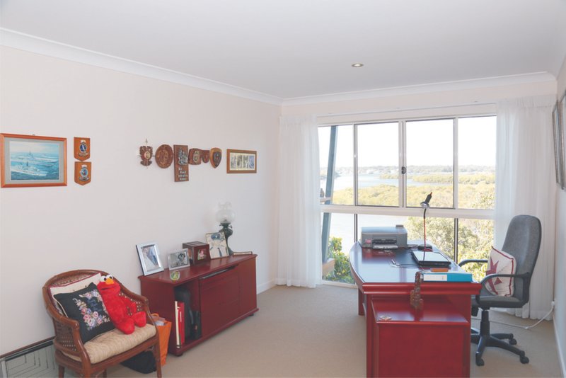 Photo - 8 / 9 Fairway Drive, Banora Point NSW 2486 - Image 9