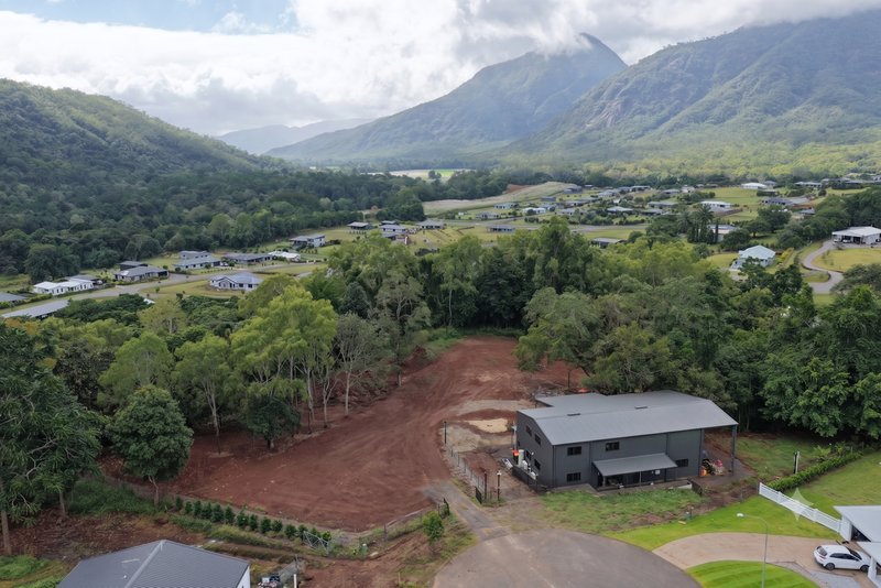 Photo - 8-9 Jarar Close, Goldsborough QLD 4865 - Image 2
