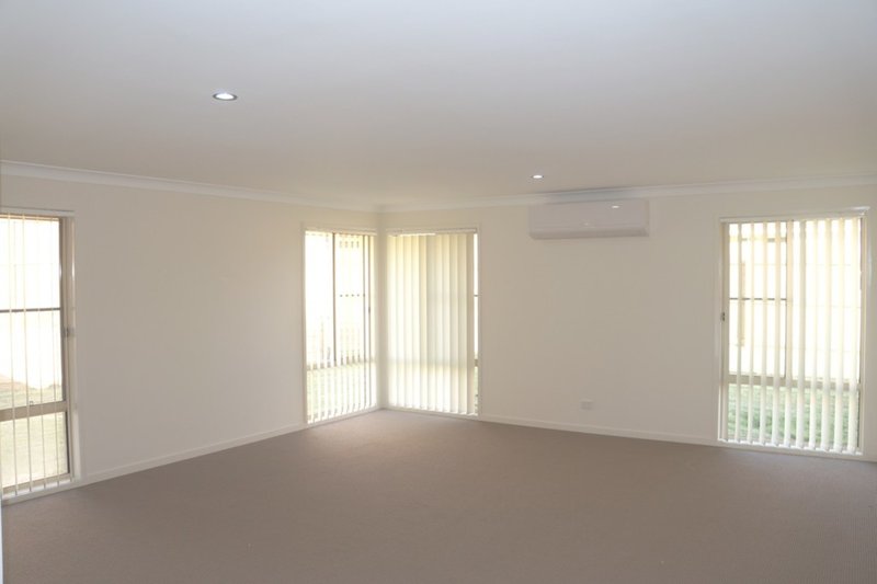 Photo - 8 Abbey Place, Calliope QLD 4680 - Image 3