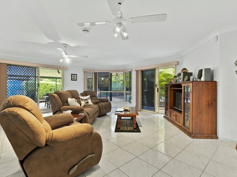 Photo - 8 Abelia Court, Narangba QLD 4504 - Image 16